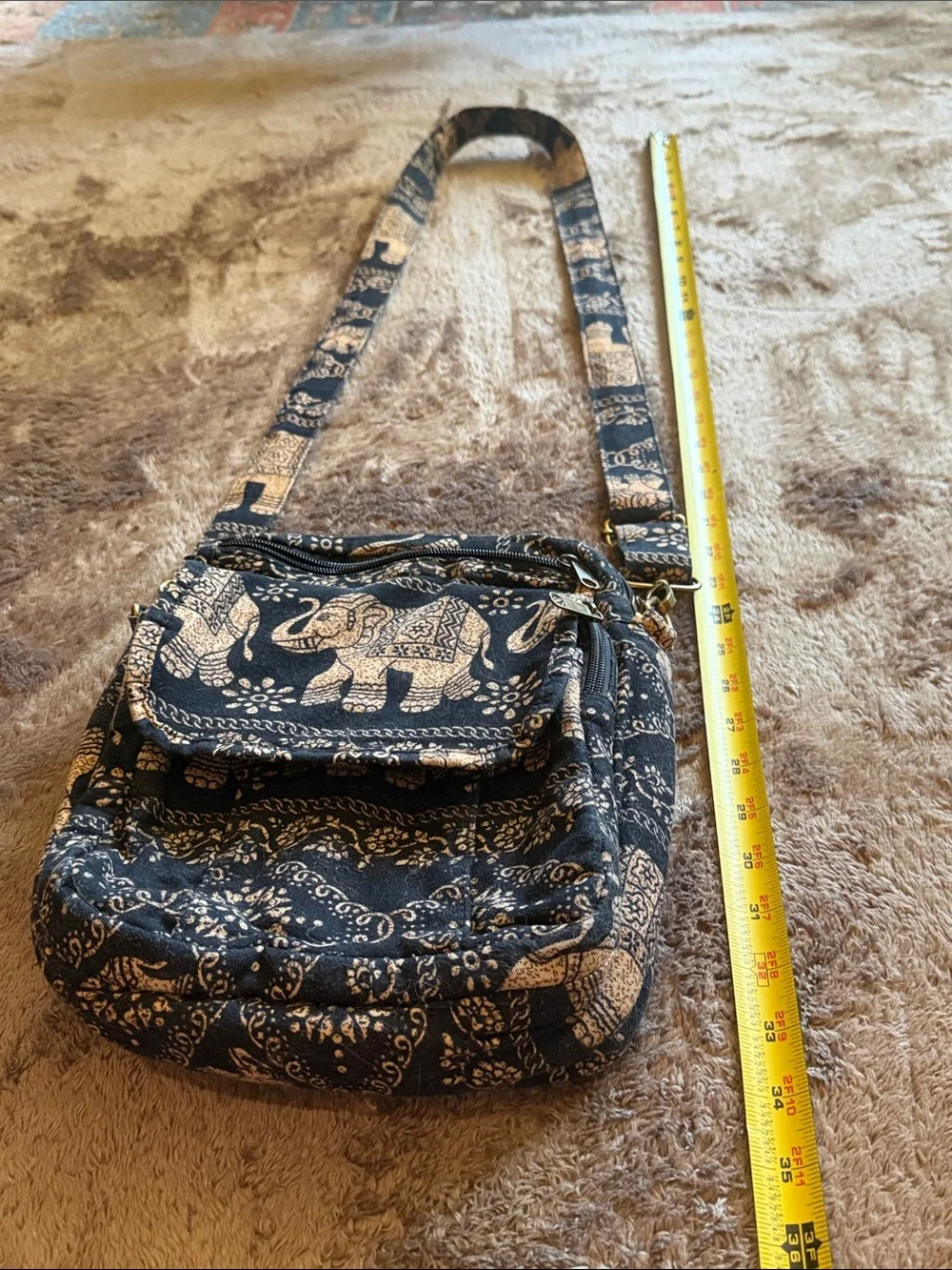 👜 Vintage Elephant Print Crossbody Bag Black Tan Boho Festival Purse — OS / J
